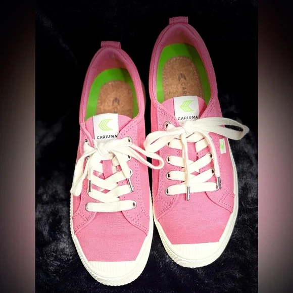 🎉 Pink Cariuma Canvas Sneakers | Women’s Size 9 | Gently Worn💖 - Picture 2 of 7